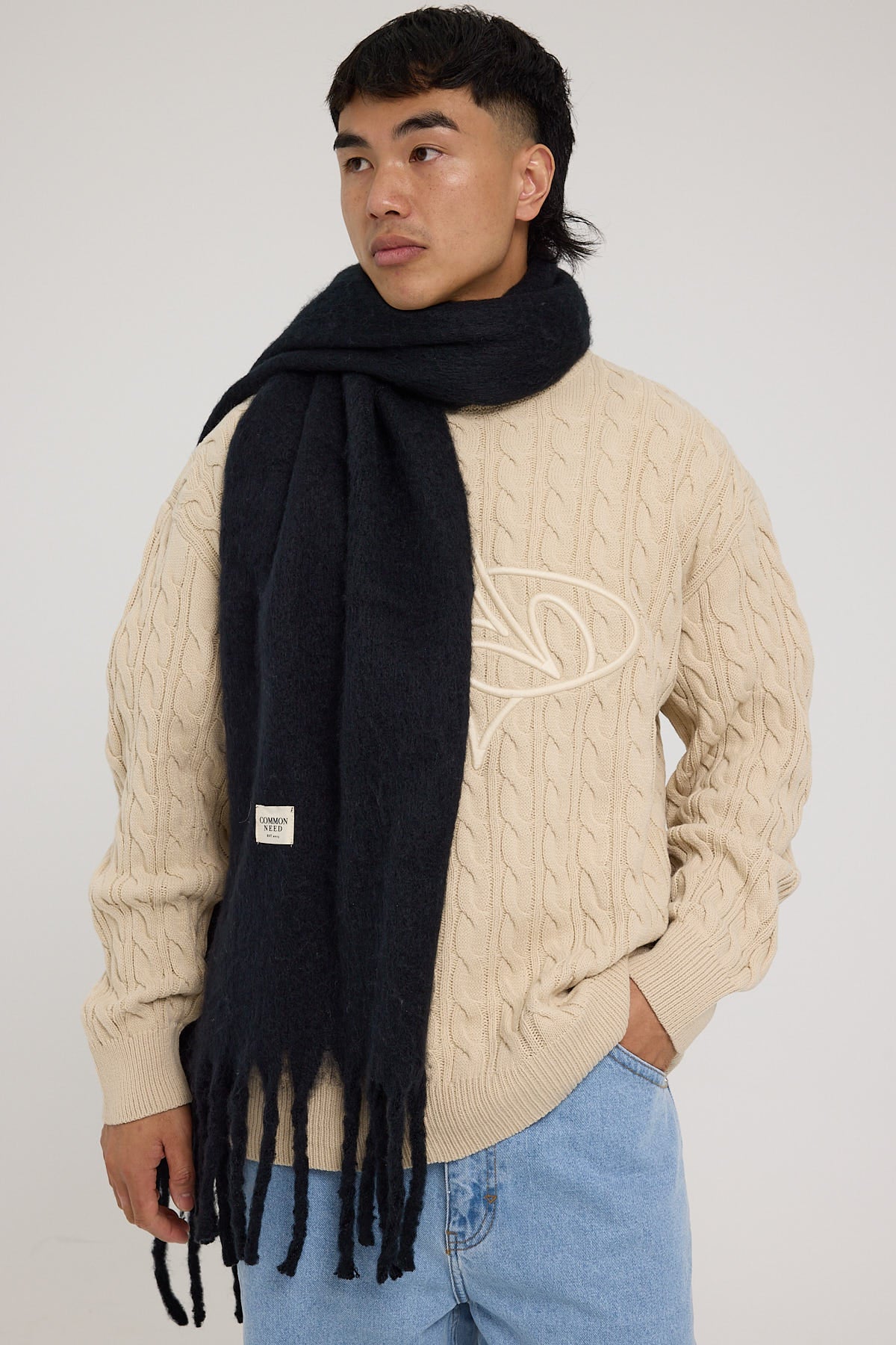 Common Need Oxford Scarf Black
