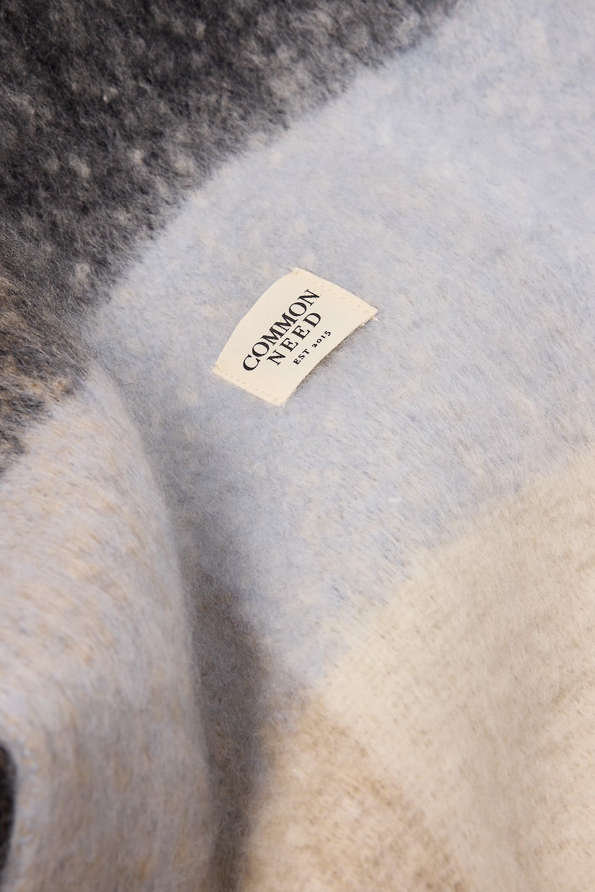Common Need Ascot Check Scarf Black/Beige/Blue