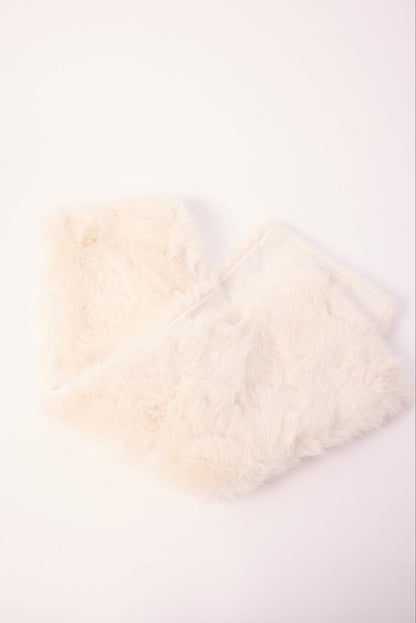 Token Fluffy Scarf Off White