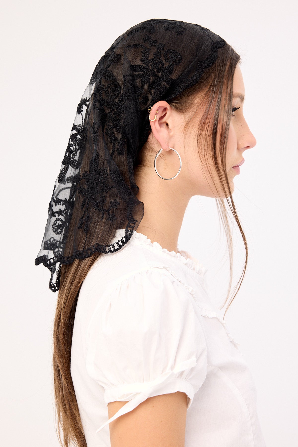 Token Lace Headscarf Black